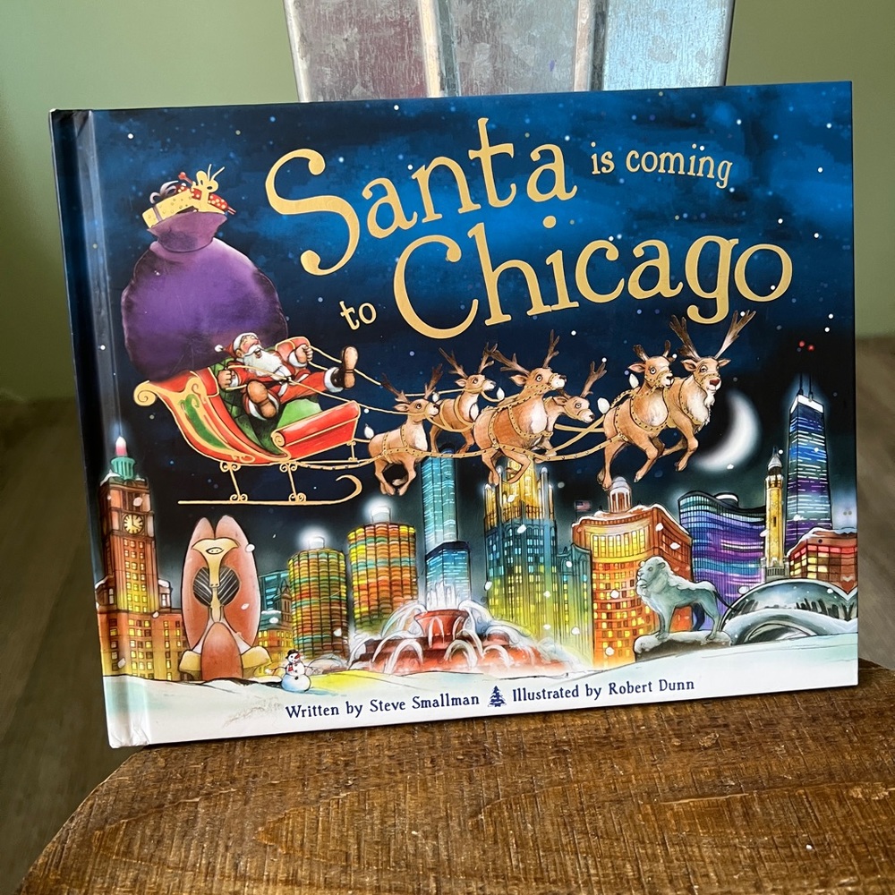 Santa is coming to Chicago book